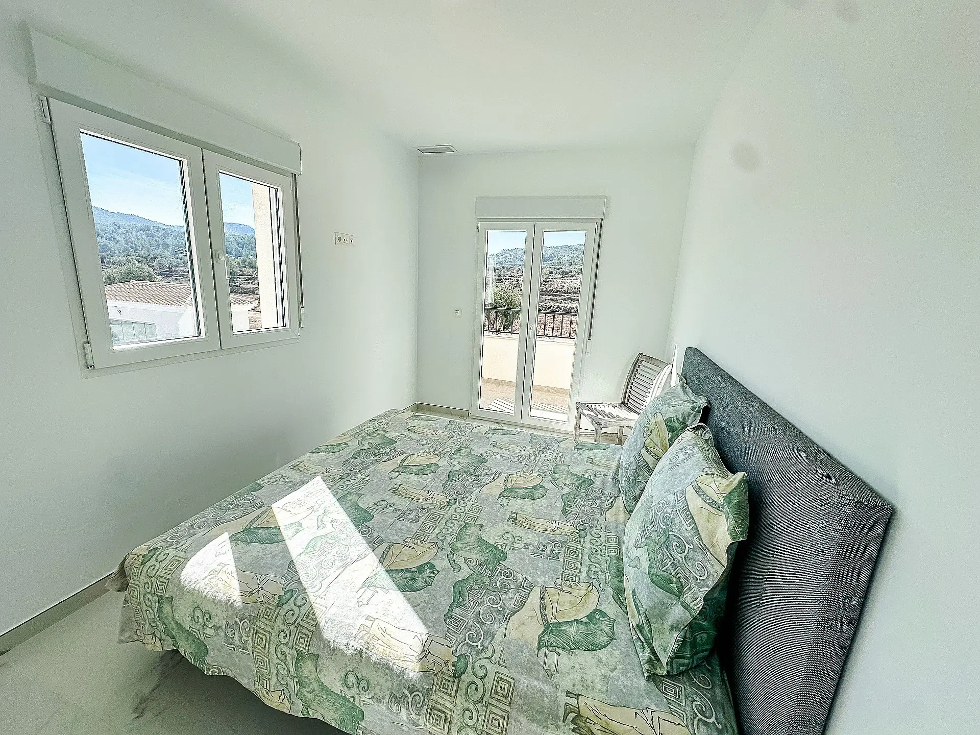 Detached Villa Of 180 M² In Sax, Spain