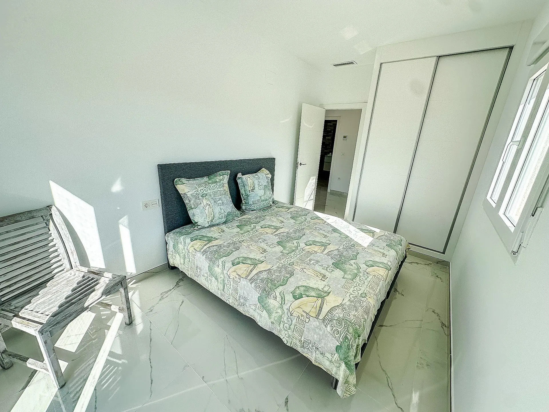 Detached Villa Of 180 M² In Sax, Spain