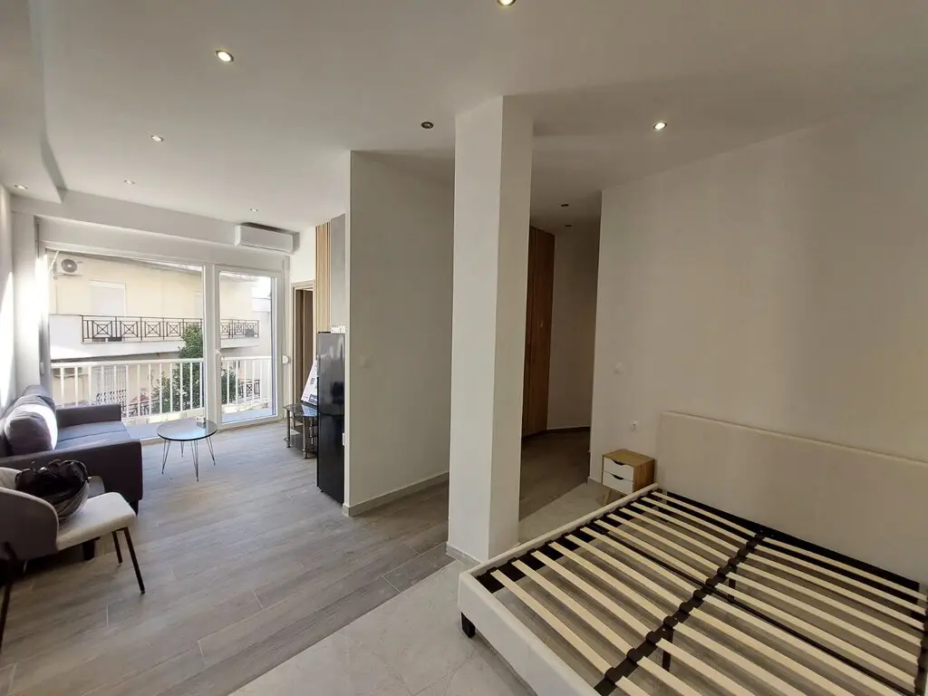 Flat Of 35 M² With Balcony In Thessaloniki