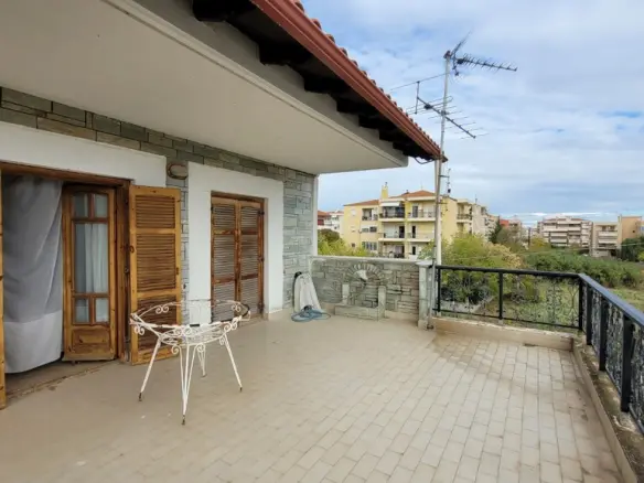 5-bedroom Maisonette In Thermaikos, Greece (235 M²)