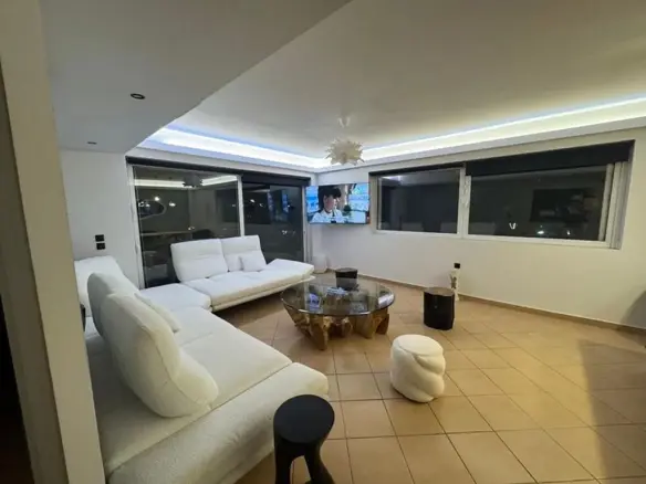Flat Of 100 M² In Athens