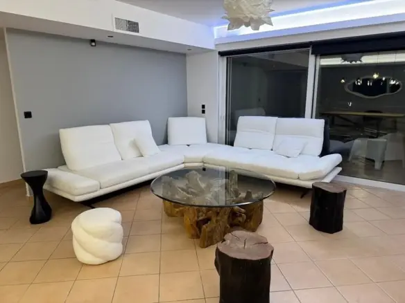 2-bedroom Flat In Palaio Faliro, Greece (100 M²)