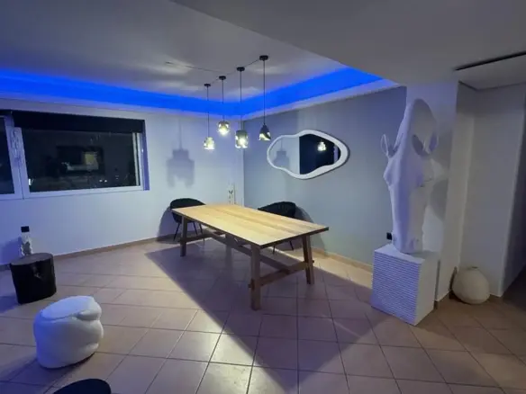 2-bedroom Flat In Palaio Faliro, Greece (100 M²)