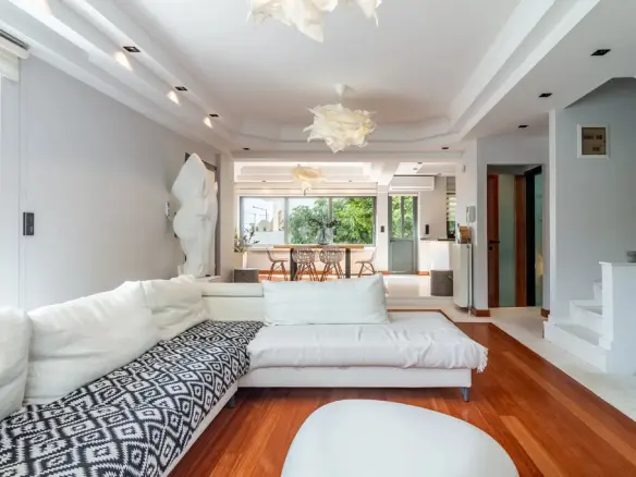 4-bedroom Detached House In Glyfada, Greece (270 M²)