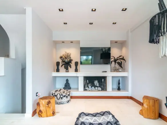4-bedroom Detached House In Glyfada, Greece (270 M²)