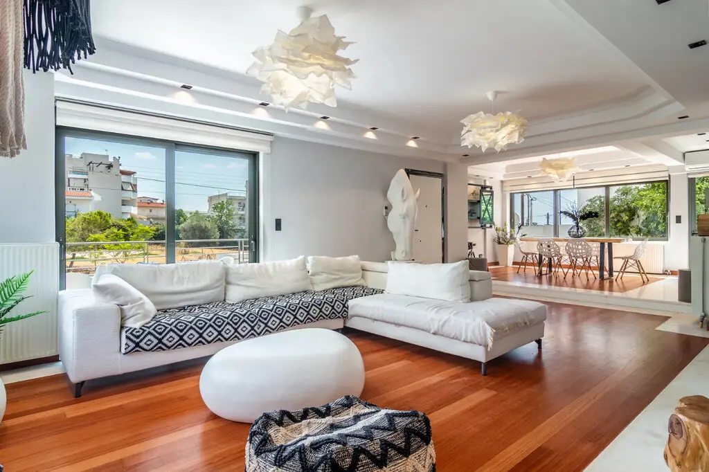 Detached House Of 270 M² In Athens