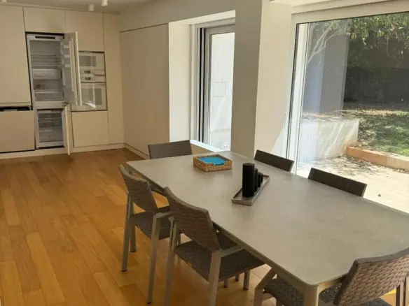 3-bedroom Maisonette In Voula, Greece (300 M²)