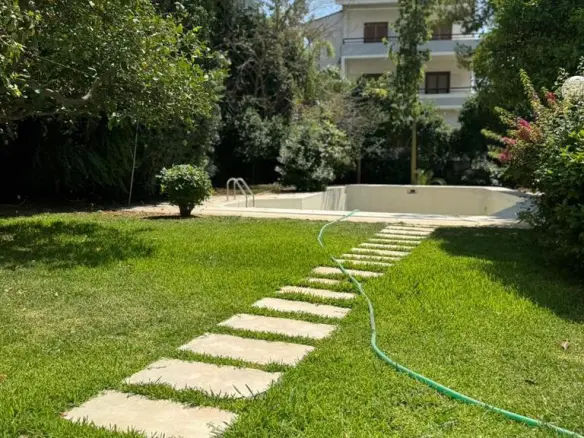 3-bedroom Maisonette In Voula, Greece (300 M²)