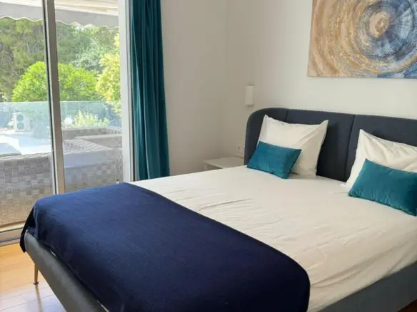 3-bedroom Maisonette In Voula, Greece (300 M²)