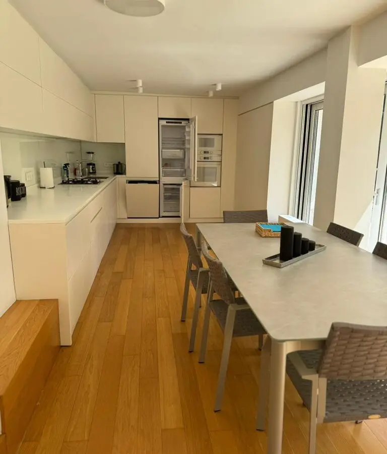 3-bedroom Maisonette In Voula, Greece (300 M²)