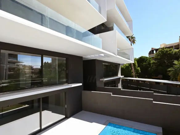 4-bedroom Maisonette In Voula, Greece (310 M²)