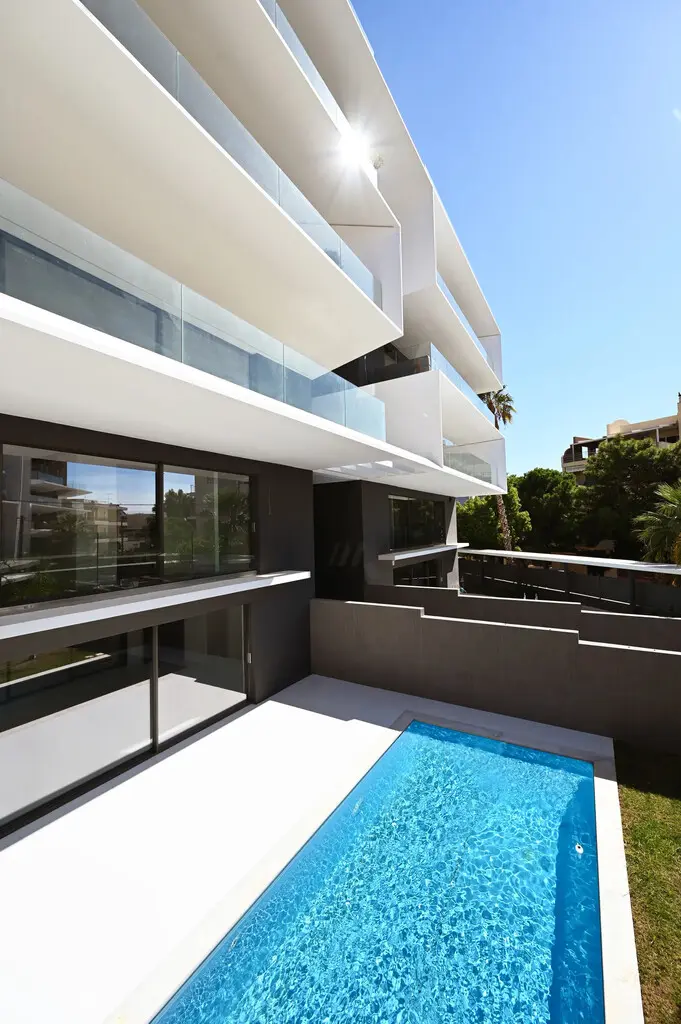 4-bedroom Maisonette In Voula, Greece (310 M²)