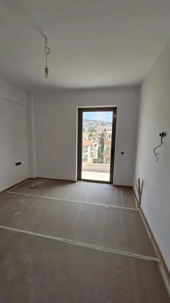 Flat Of 135 M² In Athens