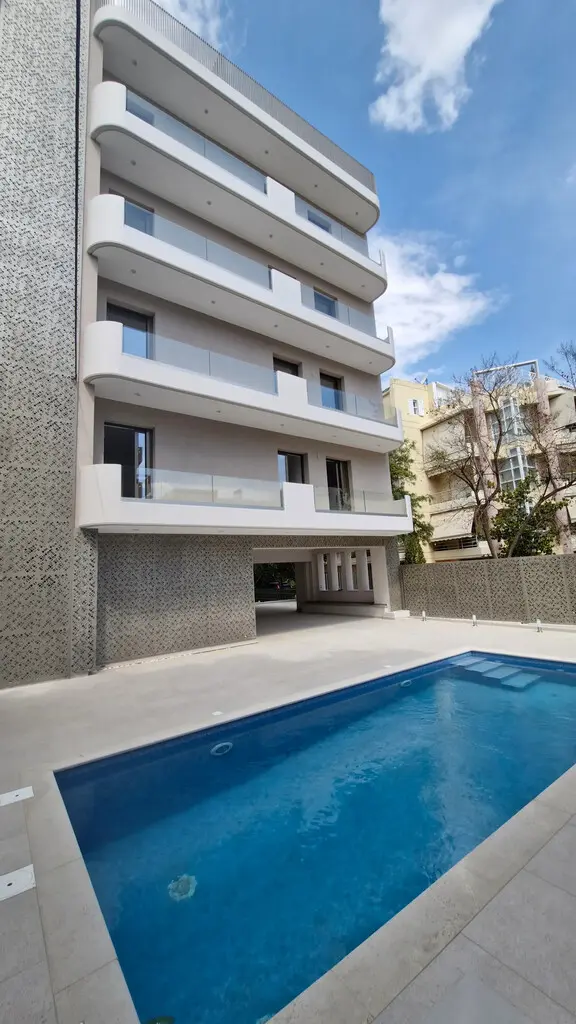 Flat Of 135 M² In Athens