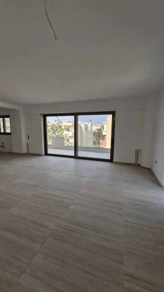 Flat Of 135 M² In Athens