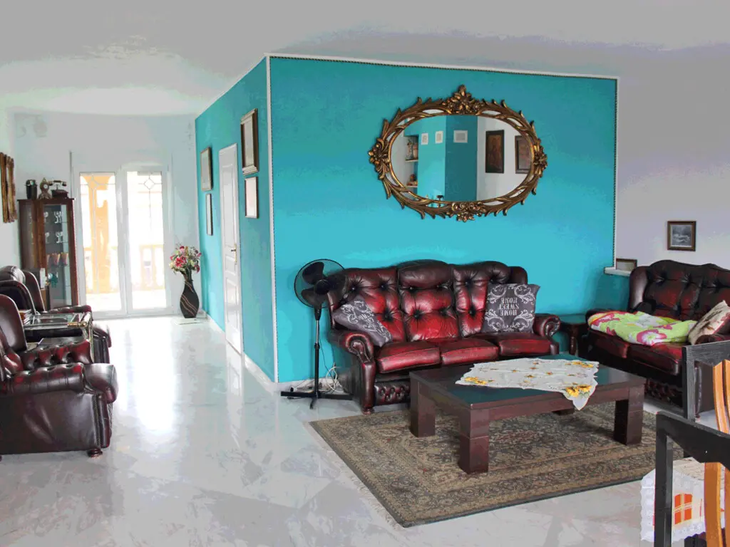 Detached House Of 360 M² In Olympic Coast