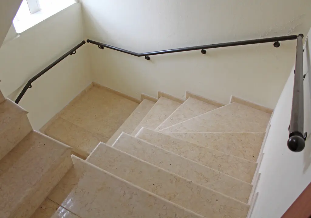 Detached House Of 355 M² In Olympic Coast