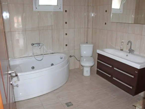 4-bedroom Detached House In Aiginio, Greece (355 M²)