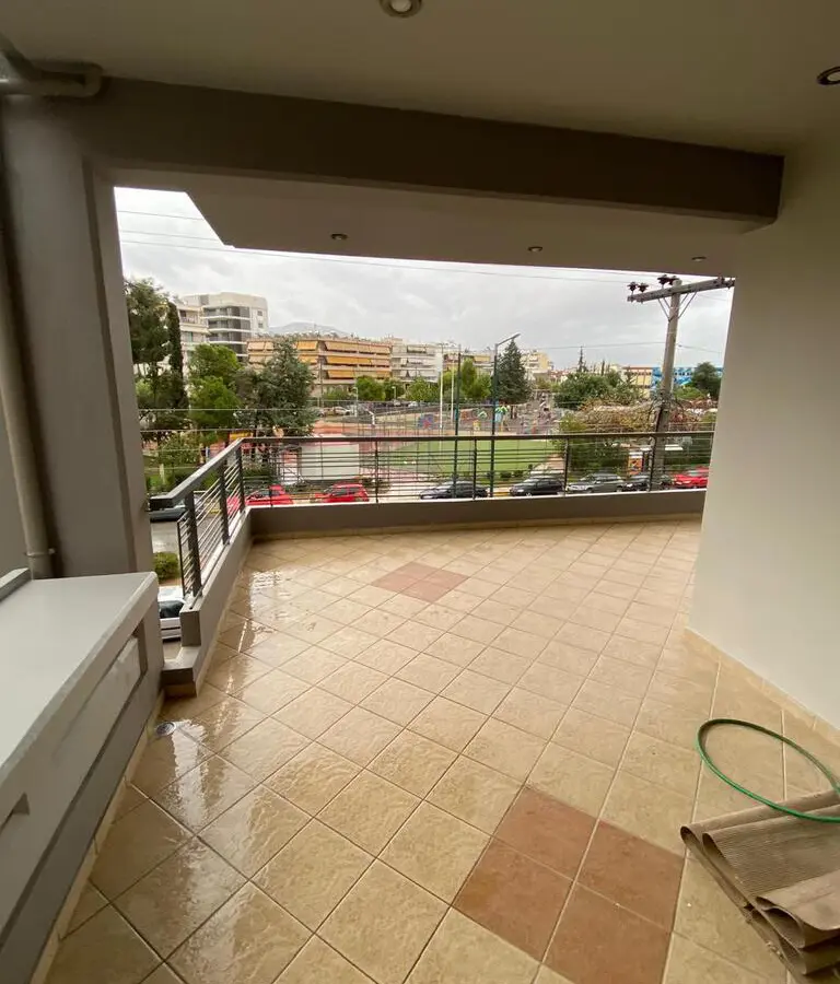 4-bedroom Flat In Alimos, Greece (118 M²)