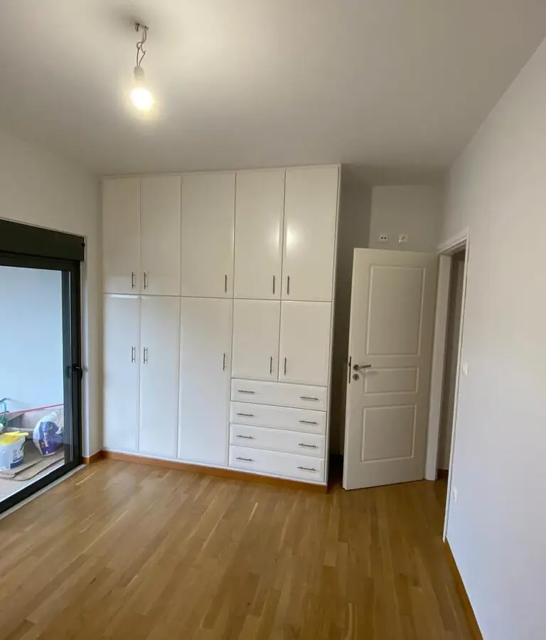4-bedroom Flat In Alimos, Greece (118 M²)