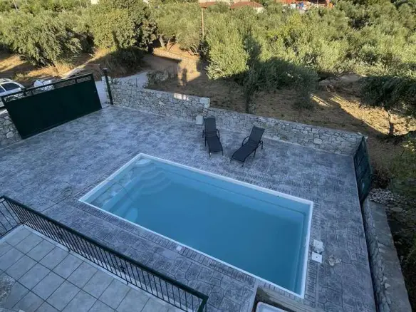 3-bedroom Detached House In Lefktros, Greece (101 M²)