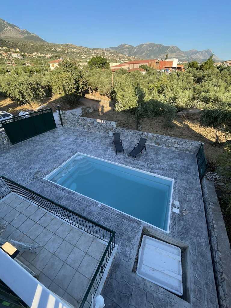 Detached House Of 101 M² In Peloponnese