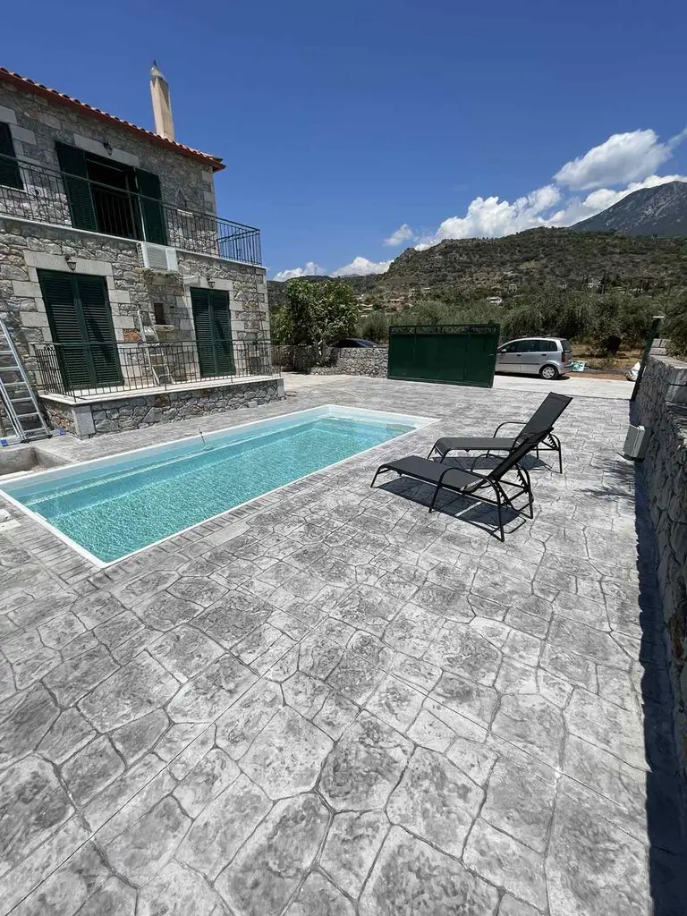 Detached House Of 101 M² In Peloponnese