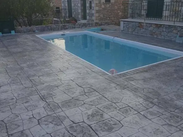 3-bedroom Detached House In Lefktros, Greece (101 M²)