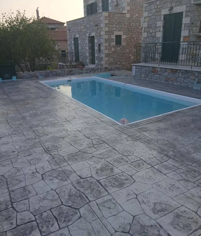 3-bedroom Detached House In Lefktros, Greece (101 M²)