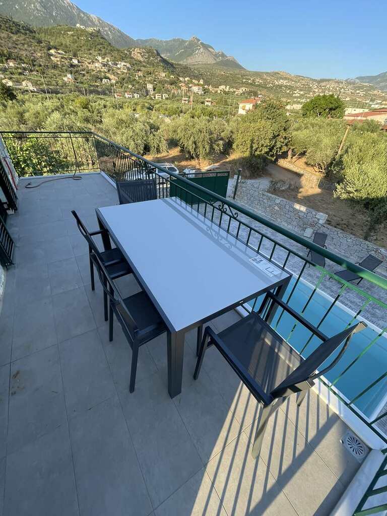 Detached House Of 101 M² In Peloponnese