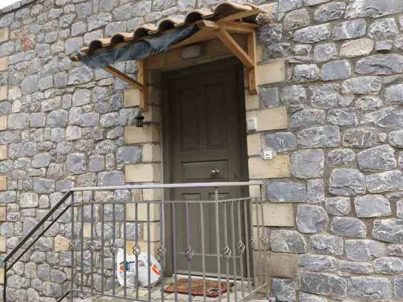 3-bedroom Detached House In Lefktros, Greece (127 M²)