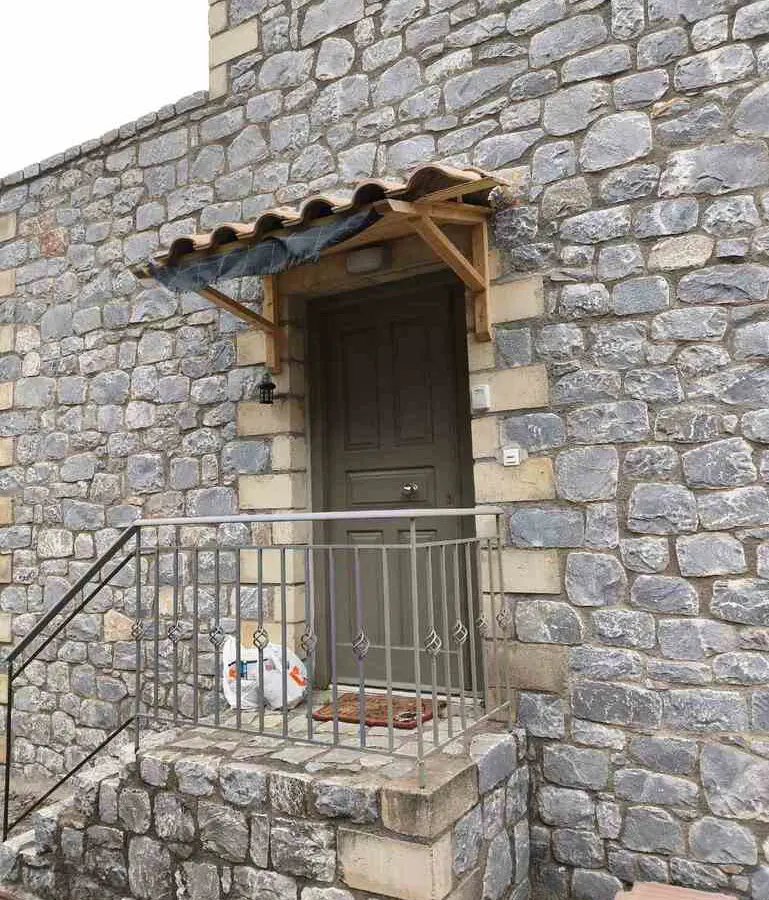 3-bedroom Detached House In Lefktros, Greece (127 M²)
