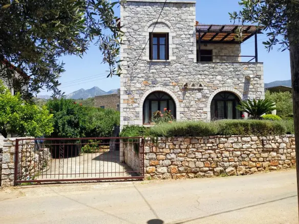 Detached House Of 115 M² In Peloponnese