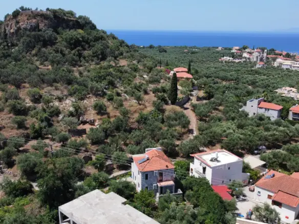 4-bedroom Detached House In Lefktros, Greece (115 M²)