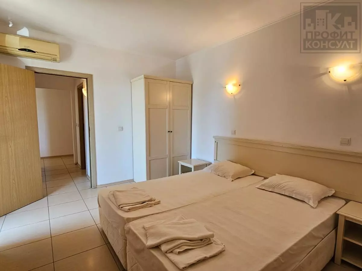 8 Apartment Of 70 M² With Sea View In Sunny Beach, Nesebar