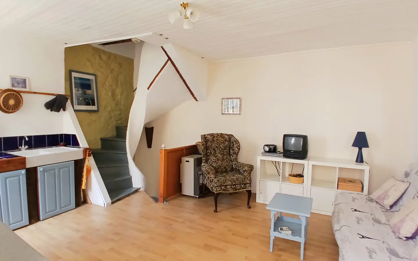 2-bedroom House In Cessenon Sur Orb, France (80 M²)