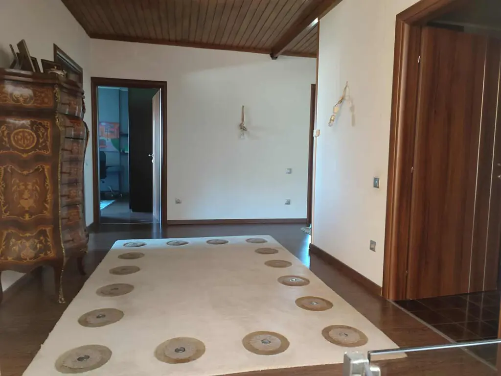 Villa Of 450 M² In The Suburbs Of Thessaloniki
