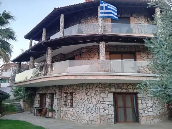 5-bedroom Villa In Thermi, Greece (450 M²)