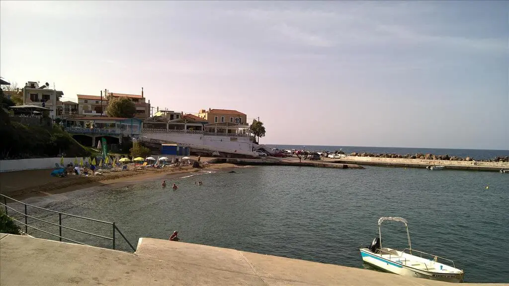 Land Of 100000 M² In Crete
