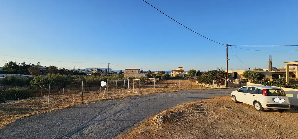 Land Of 1580 M² In Crete