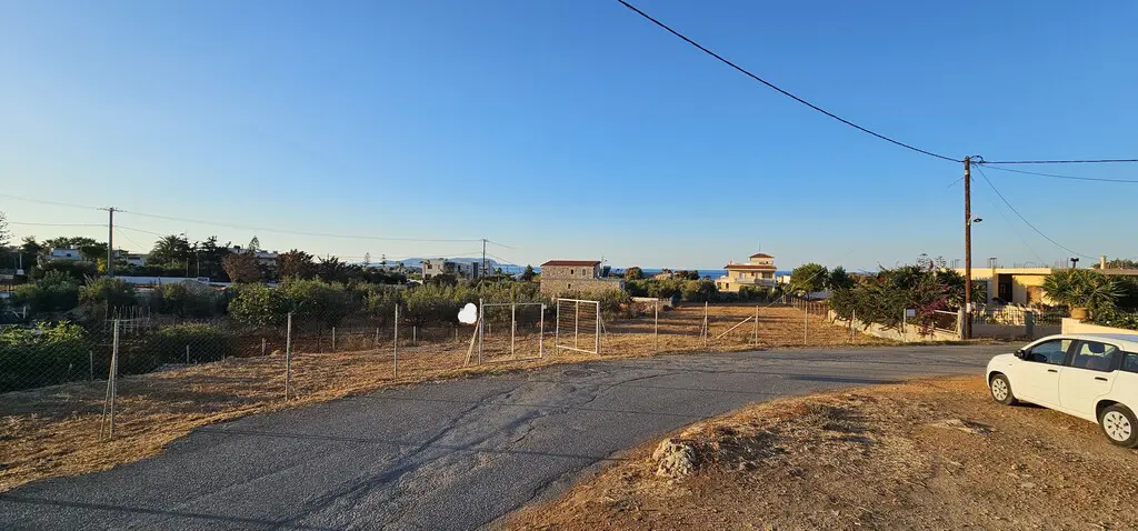 Land Of 1580 M² In Crete
