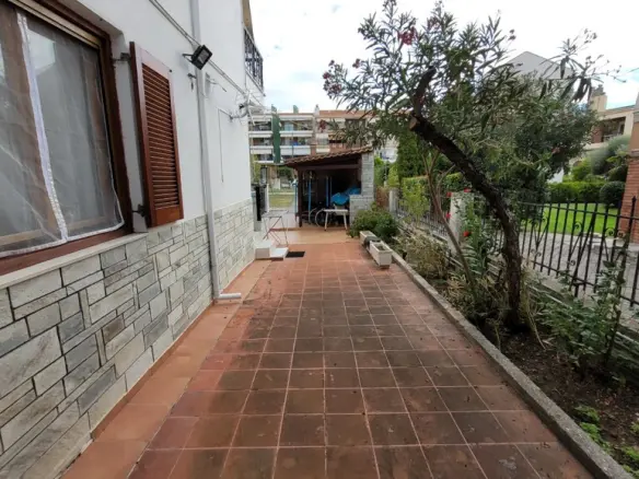 5-bedroom Maisonette In Thermaikos, Greece (235 M²)