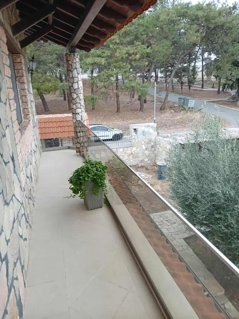 Villa Of 450 M² In The Suburbs Of Thessaloniki