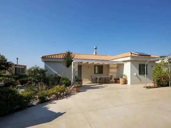 3-bedroom Villa In Thrapsano, Greece (120 M²)