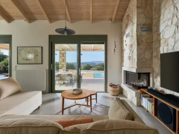 3-bedroom Villa In Thrapsano, Greece (120 M²)