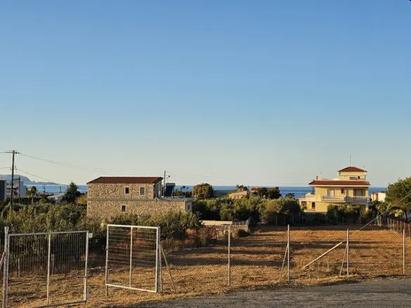 Land Of 1580 M² In Crete