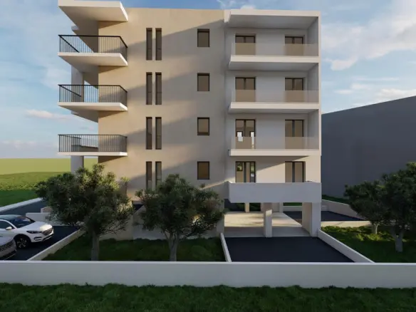 Flat In Chrisoupoli, Greece (120 M²)