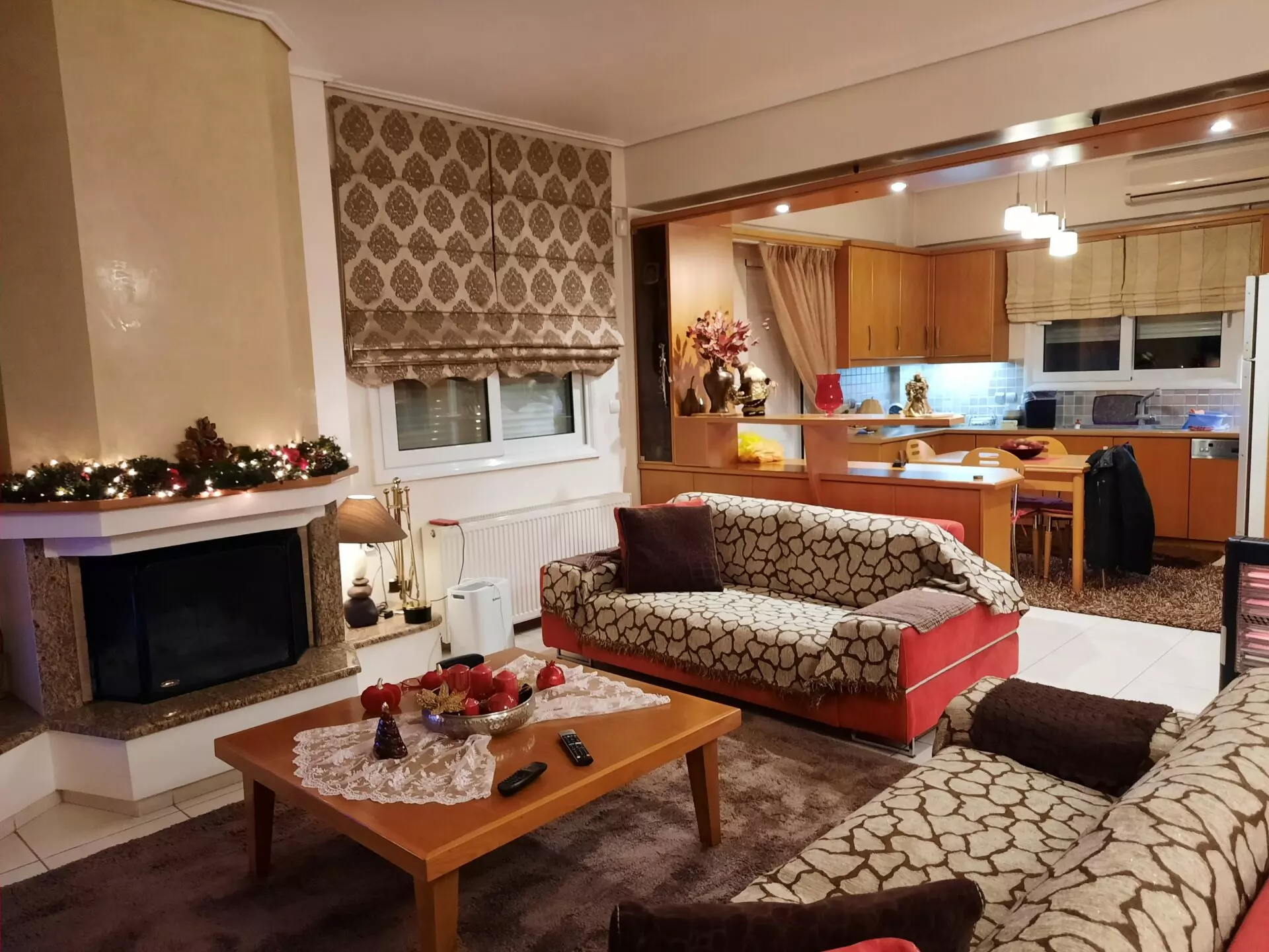 Α ΟΡΟΦΟΣ_ΣΑΛΟΝΙ Exceptional Detached House For Sale, Kalamata