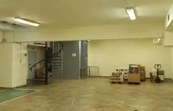 Commercial Property In Thermi, Greece (454 M²)