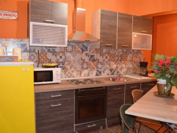 2-bedroom Flat In Center Of Thessaloniki, Greece (65 M²)